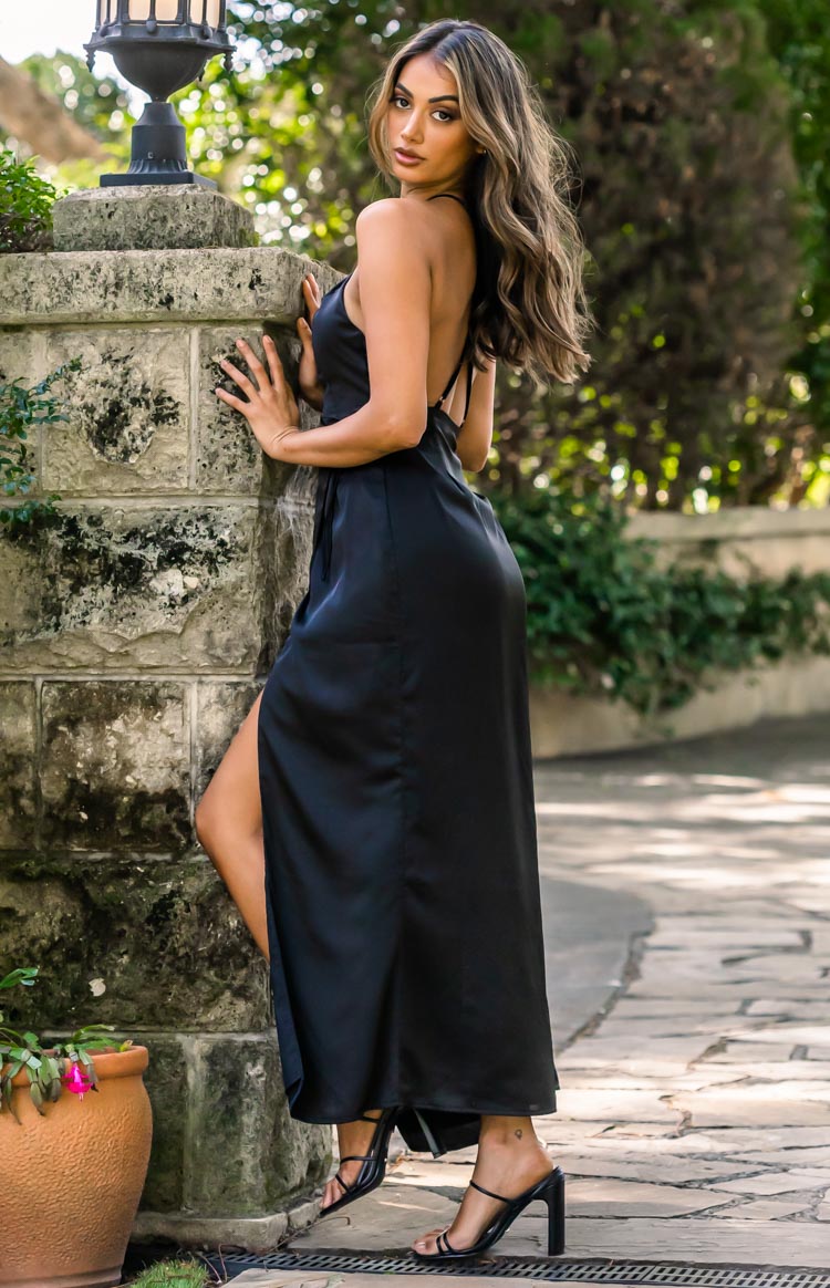 Amia Black Maxi Formal Dress Image