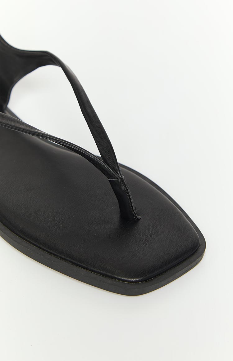 Billini Yaelle Black Sandals Image