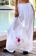 Hibiscus Tote Bag Image