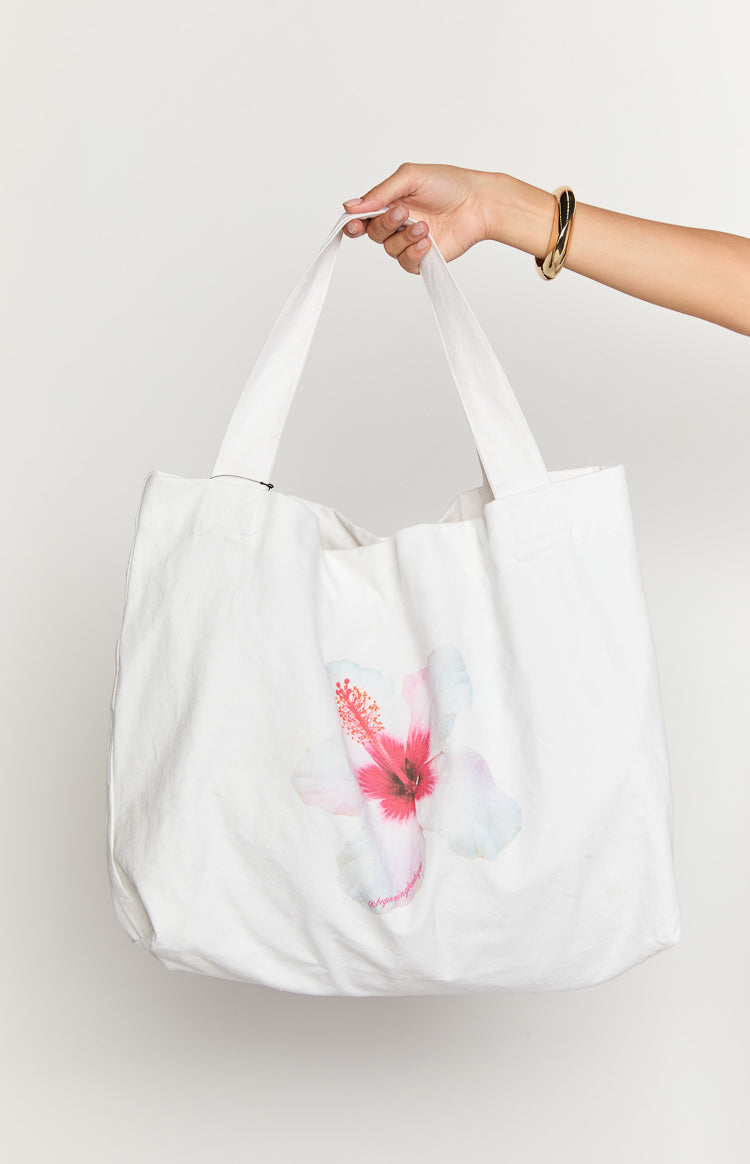 Hibiscus Tote Bag (FREE over $300)