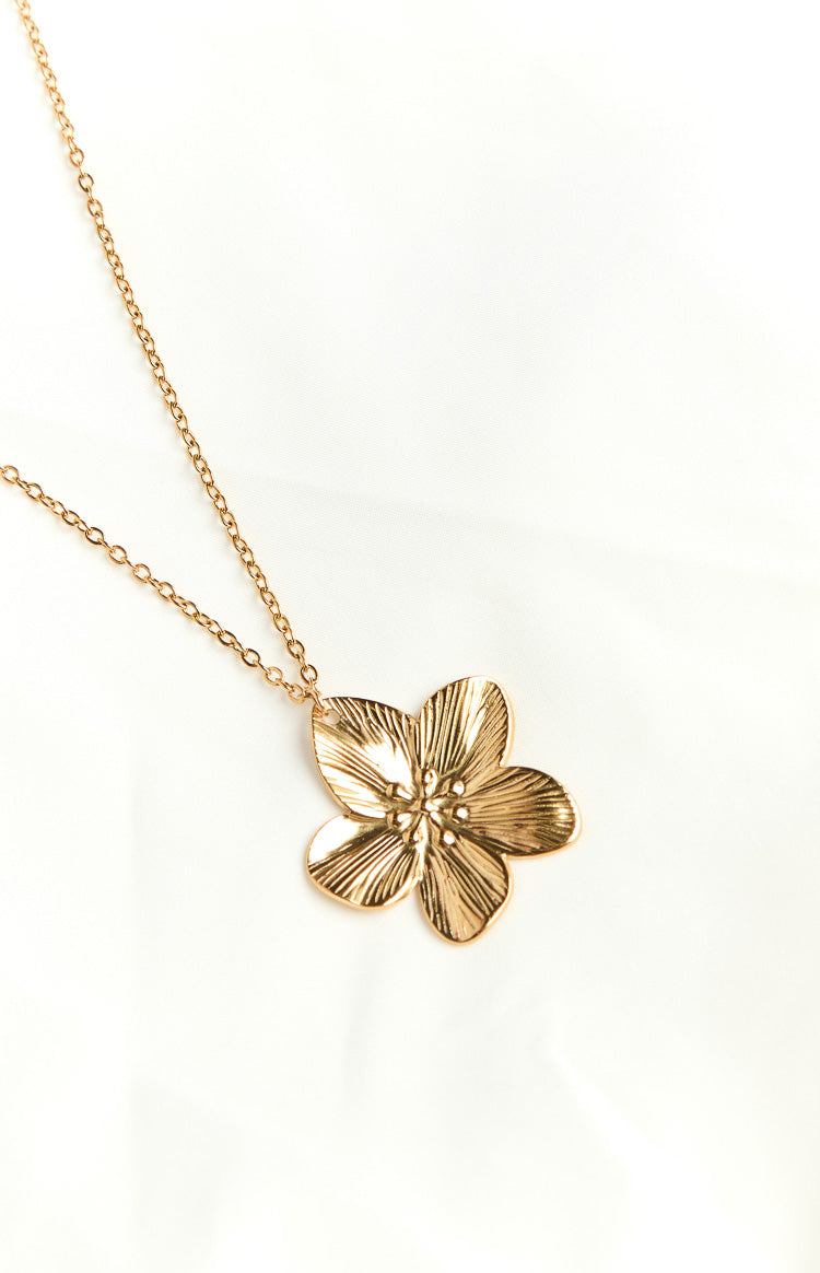 Missy Gold Frangipani Necklace Image