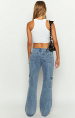 Oliver Mid Wash Low Waist Wide Leg Jeans Image