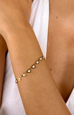 Taka Enamel Pearl Heart Bracelet Image