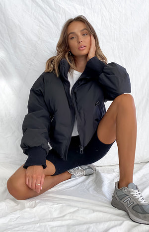 https://files.beginningboutique.com.au/20200525-remi+puffer+jacket+black.mp4